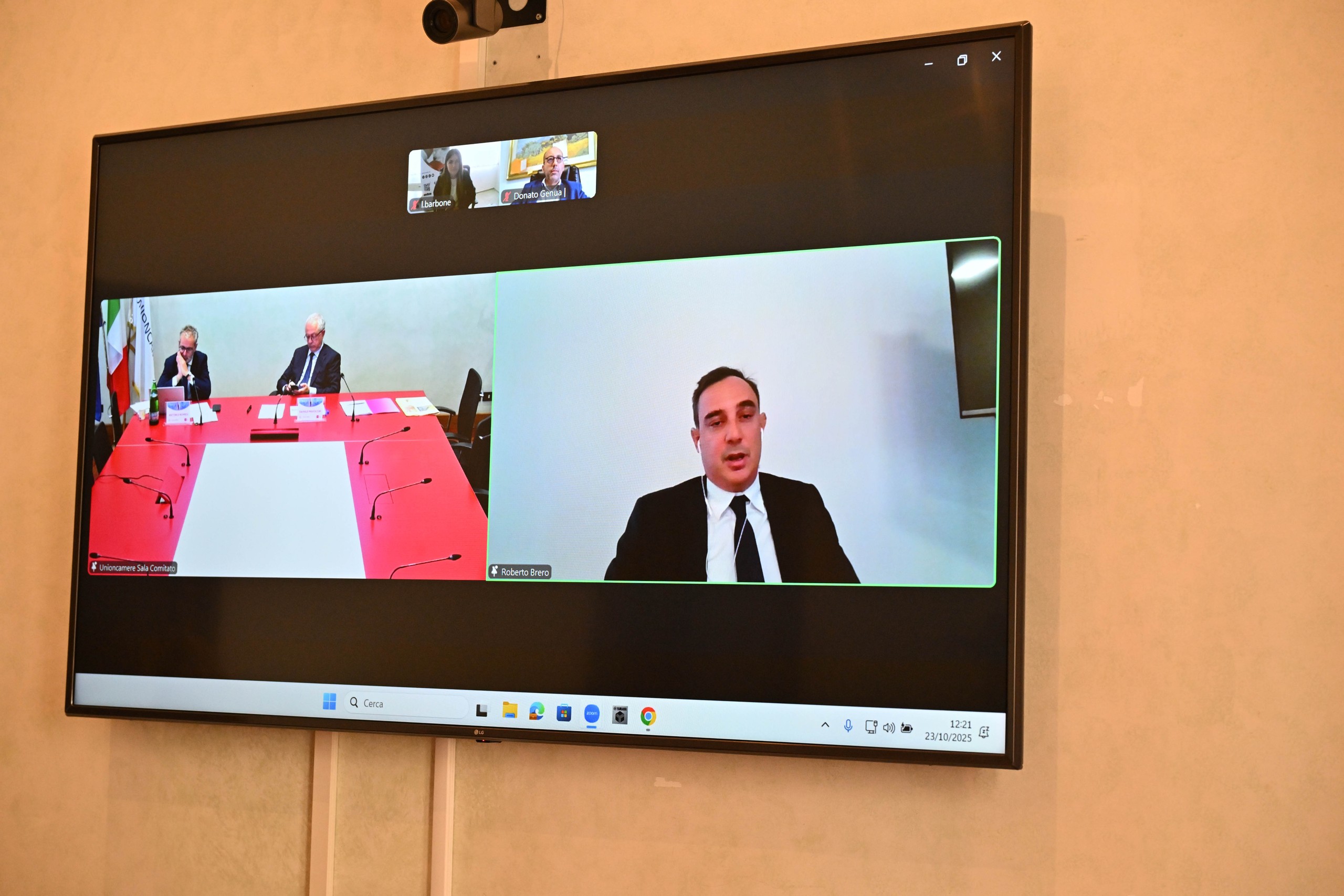 Foto 1 di 13, apre immagine ingrandita