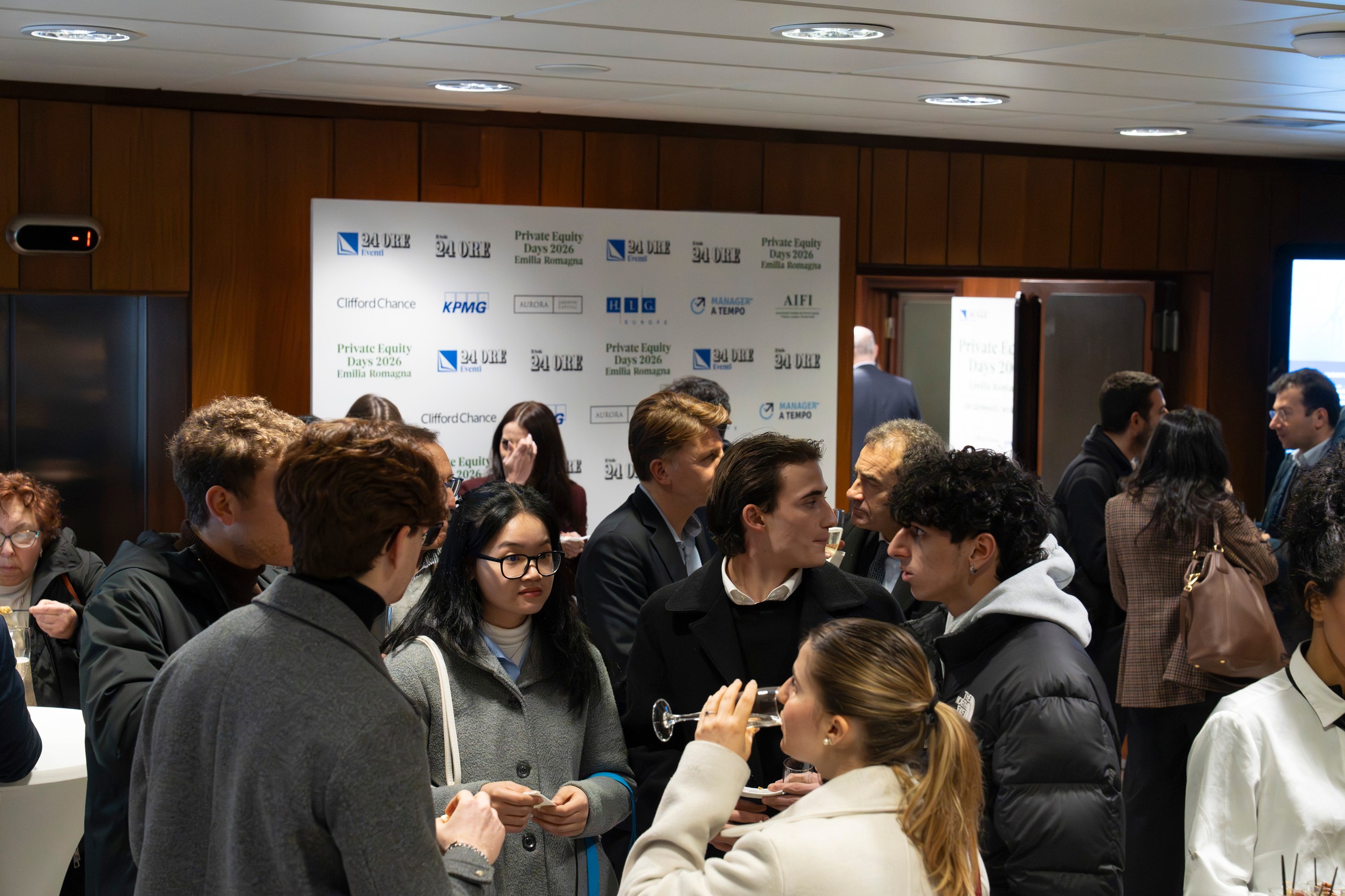 Foto 1 di 70, apre immagine ingrandita